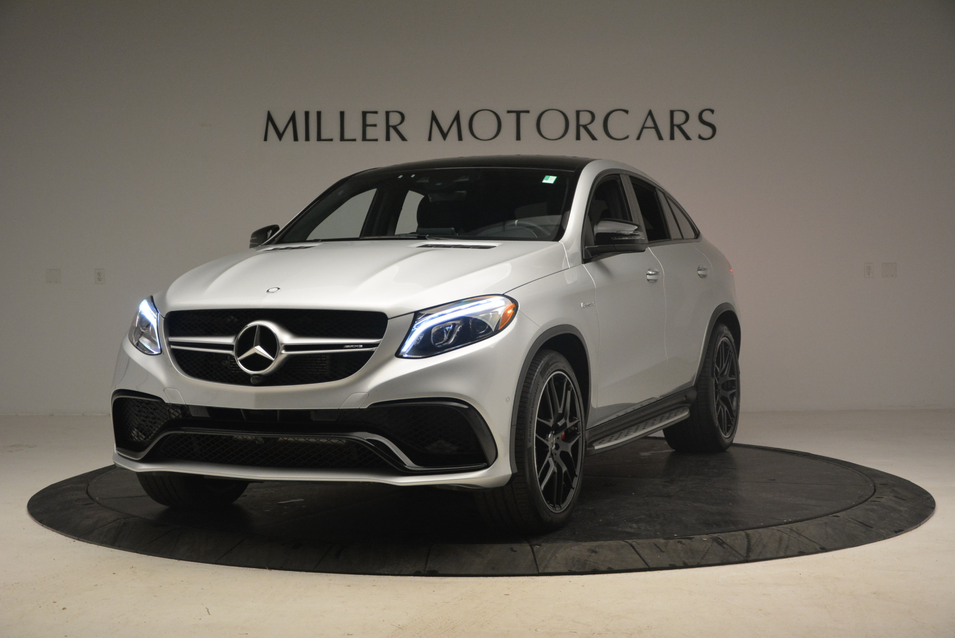 Used 2016 Mercedes Benz AMG GLE63 S for sale Sold at McLaren Greenwich in Greenwich CT 06830 1
