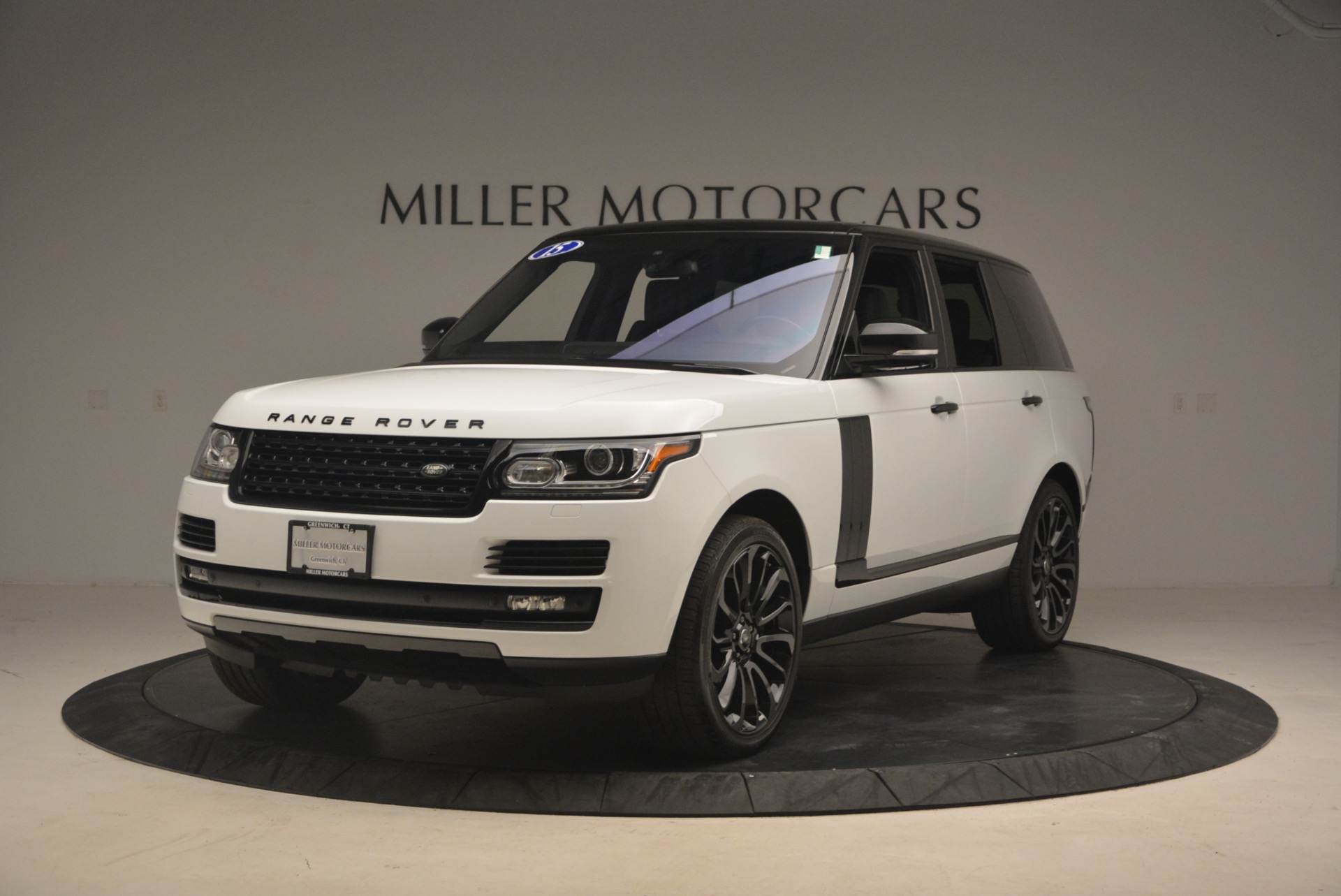 Used 2015 Land Rover Range Rover Supercharged for sale Sold at McLaren Greenwich in Greenwich CT 06830 1