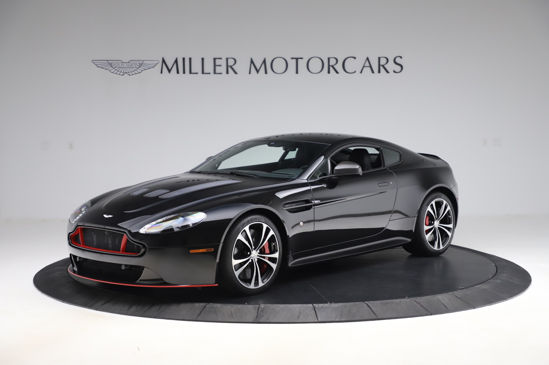 Used 2017 Aston Martin V12 Vantage S Coupe for sale Sold at McLaren Greenwich in Greenwich CT 06830 1