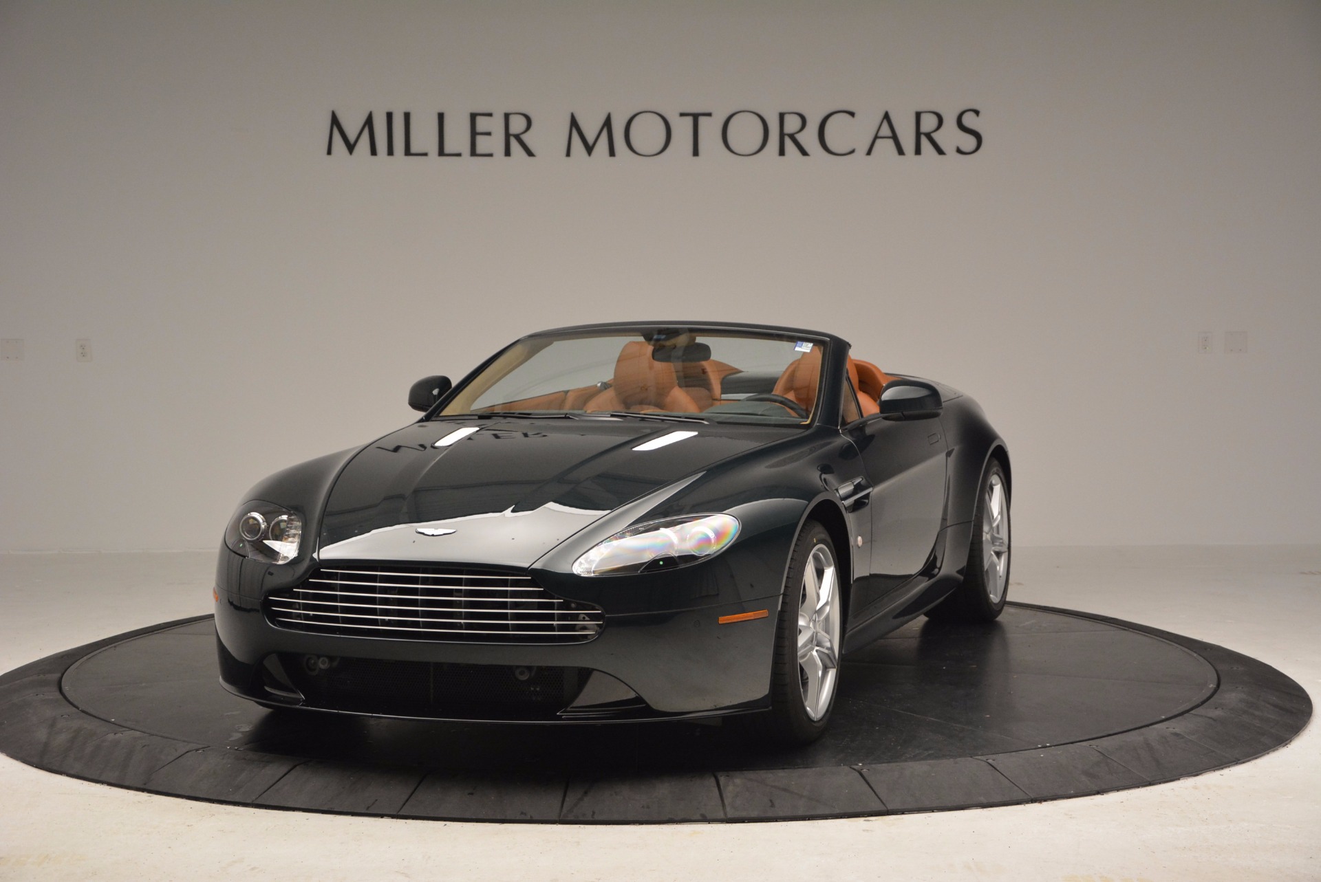 Used 2016 Aston Martin V8 Vantage S Roadster for sale Sold at McLaren Greenwich in Greenwich CT 06830 1