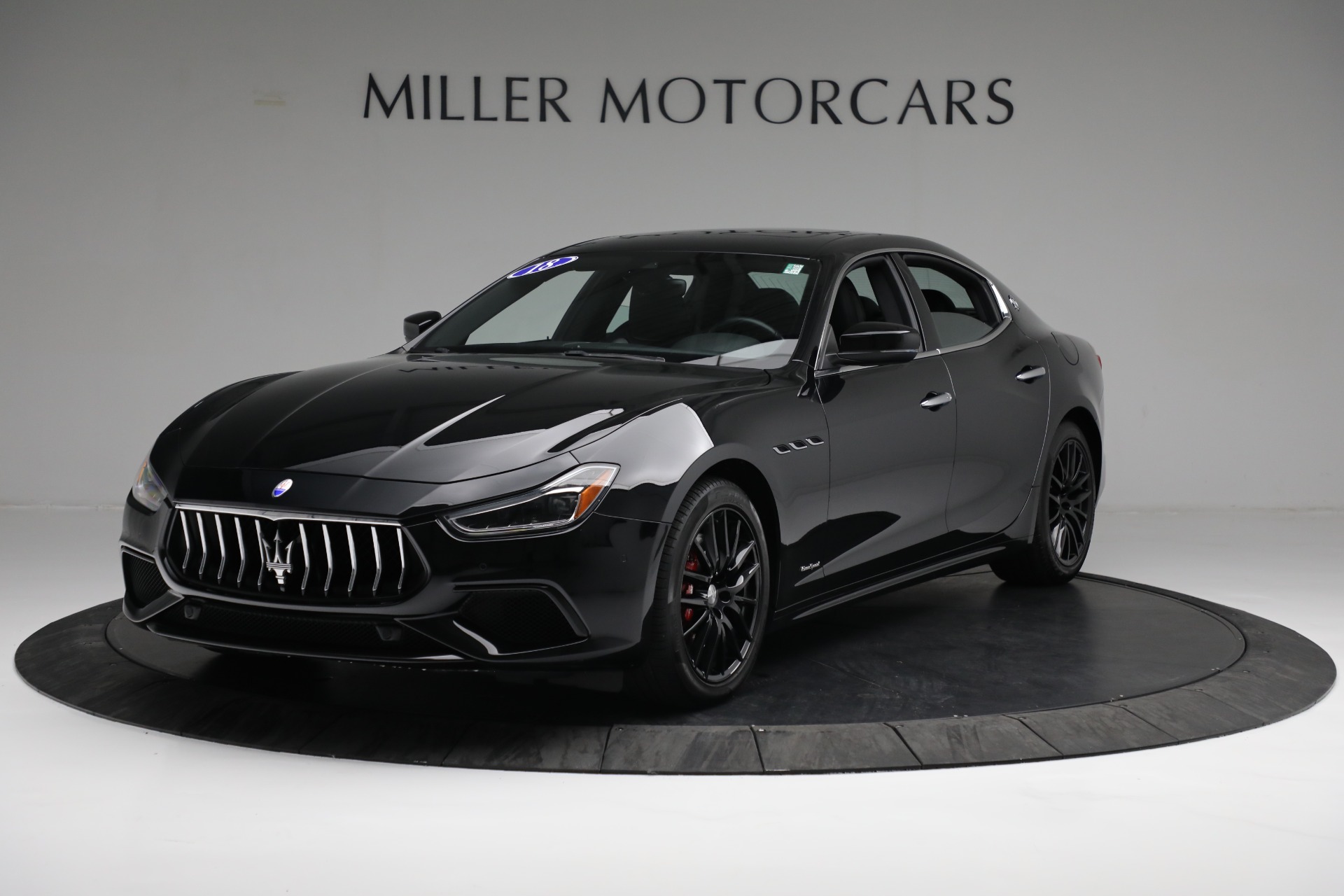 Used 2018 Maserati Ghibli S Q4 Gransport for sale $58,900 at McLaren Greenwich in Greenwich CT 06830 1