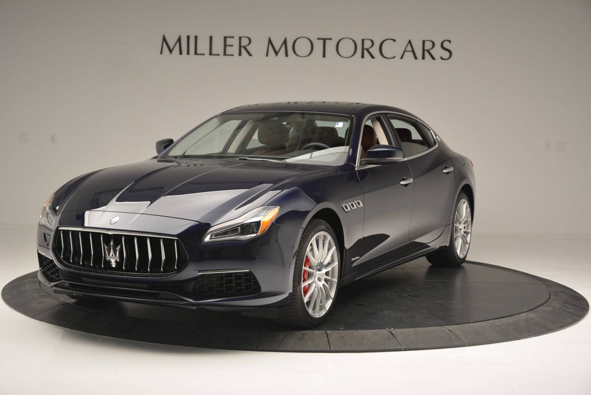 New 2018 Maserati Quattroporte S Q4 GranLusso for sale Sold at McLaren Greenwich in Greenwich CT 06830 1