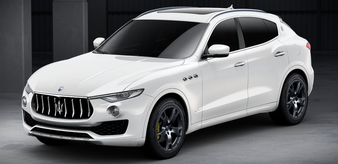 New 2018 Maserati Levante Q4 GranLusso for sale Sold at McLaren Greenwich in Greenwich CT 06830 1