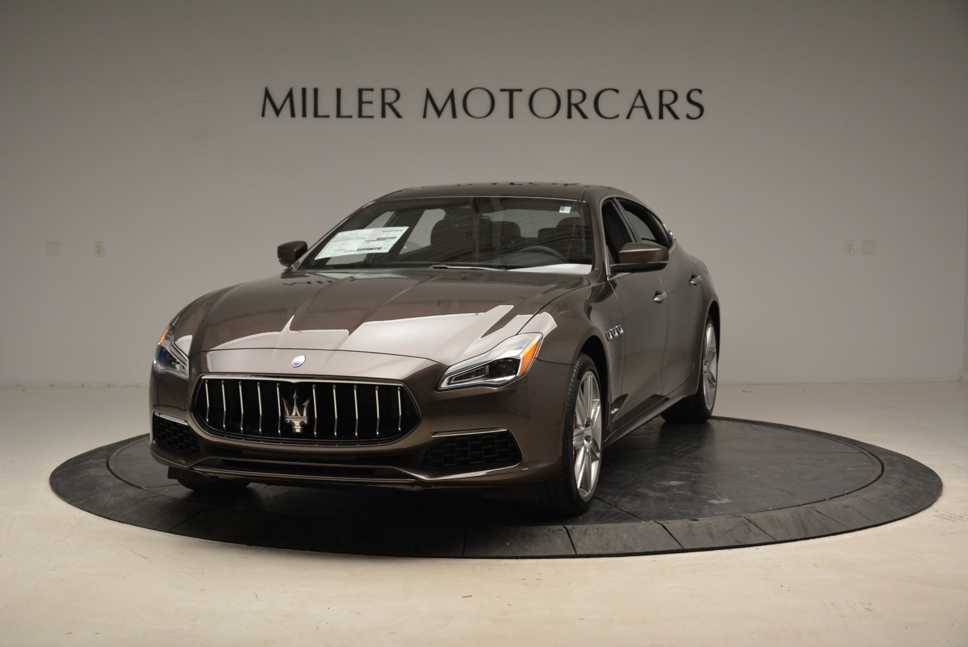 New 2018 Maserati Quattroporte S Q4 GranLusso for sale Sold at McLaren Greenwich in Greenwich CT 06830 1