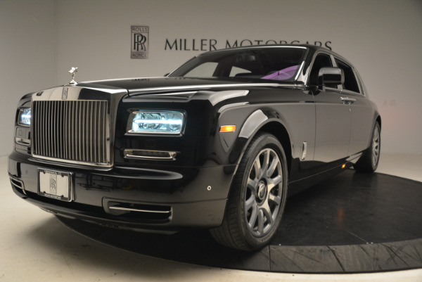 Used 2014 Rolls-Royce Phantom EWB for sale Sold at McLaren Greenwich in Greenwich CT 06830 3