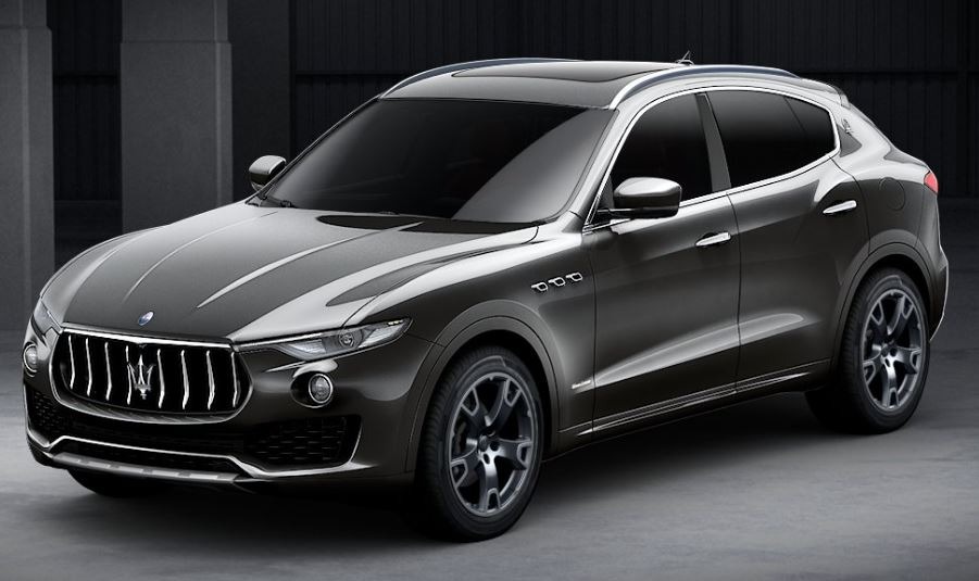 New 2018 Maserati Levante Q4 GranLusso for sale Sold at McLaren Greenwich in Greenwich CT 06830 1