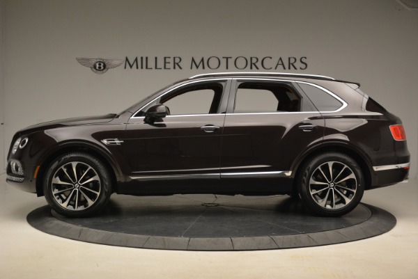 Used 2018 Bentley Bentayga W12 Signature for sale Sold at McLaren Greenwich in Greenwich CT 06830 3