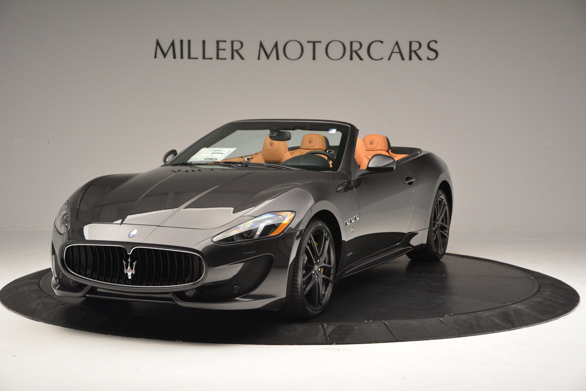 Used 2015 Maserati GranTurismo Sport Convertible for sale Sold at McLaren Greenwich in Greenwich CT 06830 1