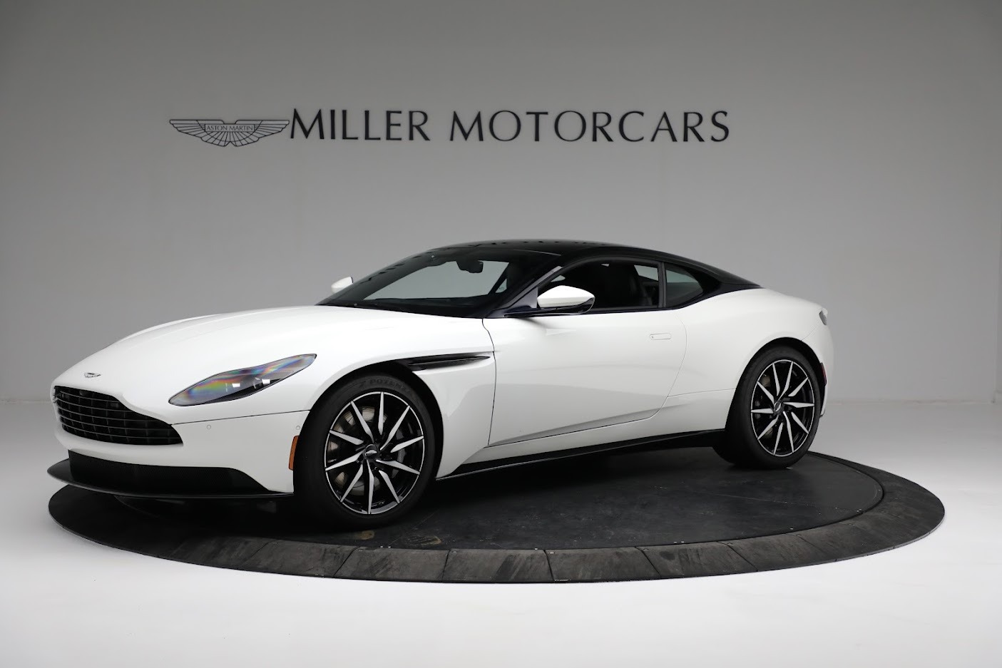 Used 2018 Aston Martin DB11 V8 for sale Sold at McLaren Greenwich in Greenwich CT 06830 1
