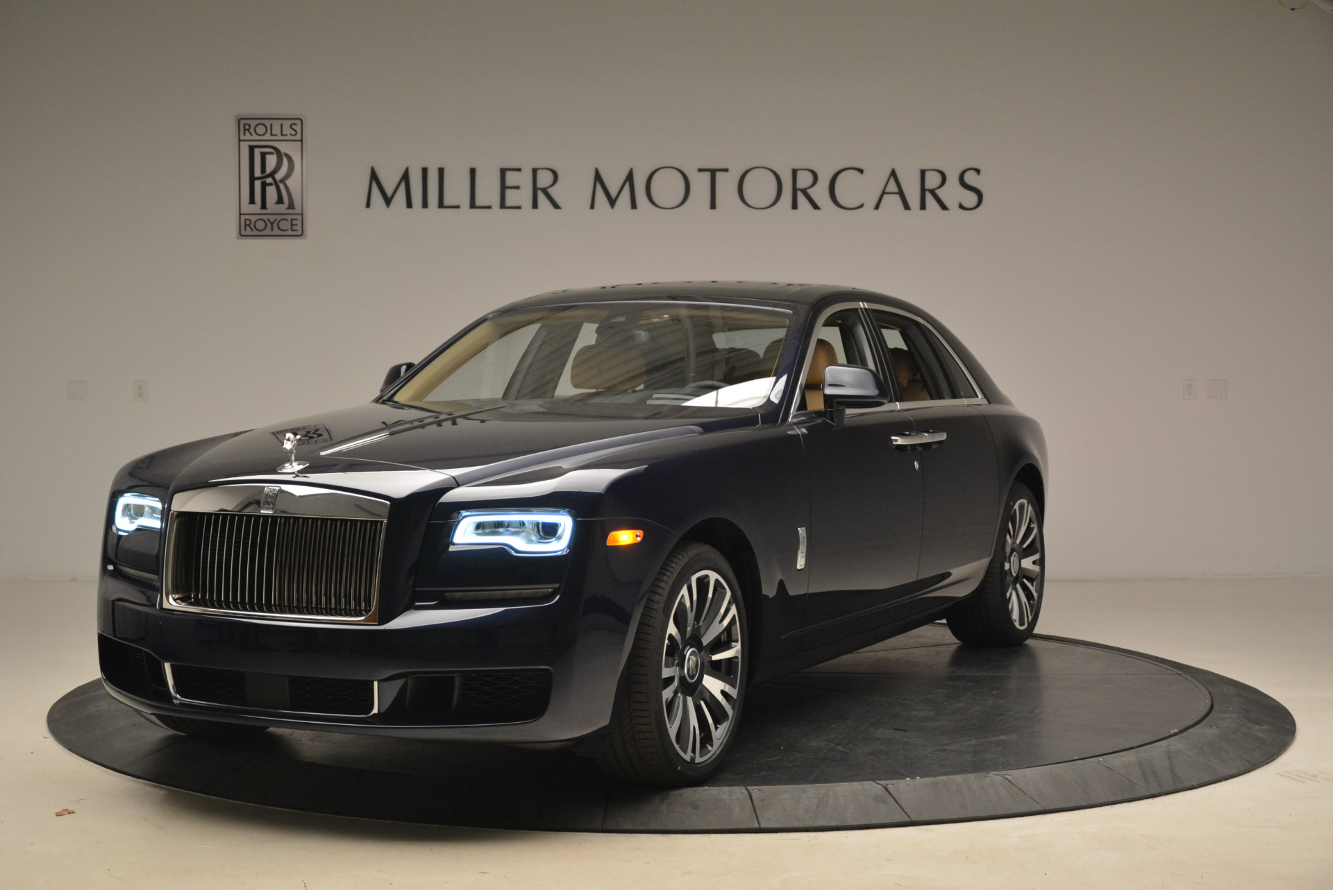 Used 2018 Rolls-Royce Ghost for sale Sold at McLaren Greenwich in Greenwich CT 06830 1