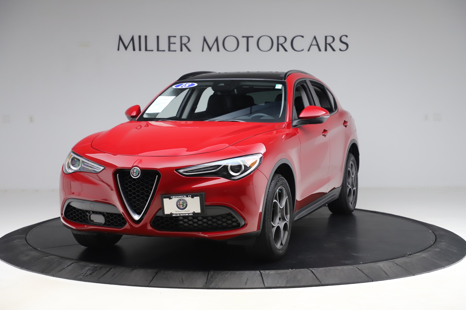 Used 2018 Alfa Romeo Stelvio Sport Q4 for sale Sold at McLaren Greenwich in Greenwich CT 06830 1