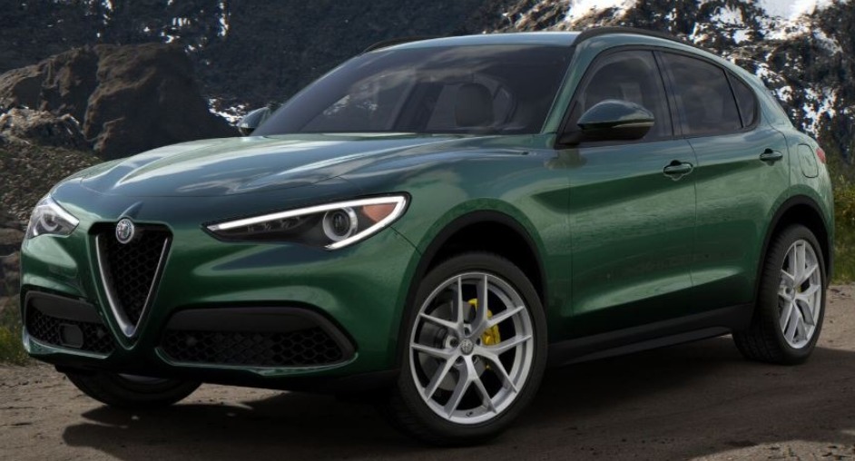 New 2018 Alfa Romeo Stelvio Ti Lusso Q4 for sale Sold at McLaren Greenwich in Greenwich CT 06830 1