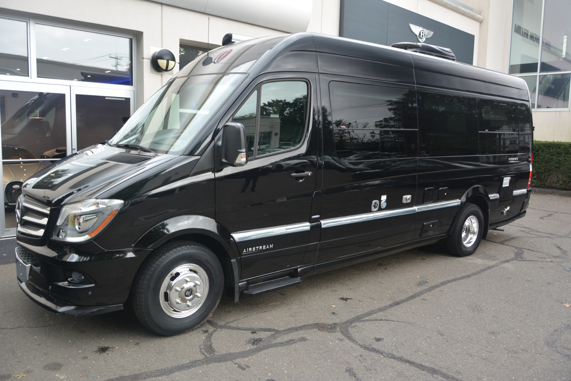 Used 2014 Mercedes-Benz Sprinter 3500 Airstream Lounge Extended for sale Sold at McLaren Greenwich in Greenwich CT 06830 1