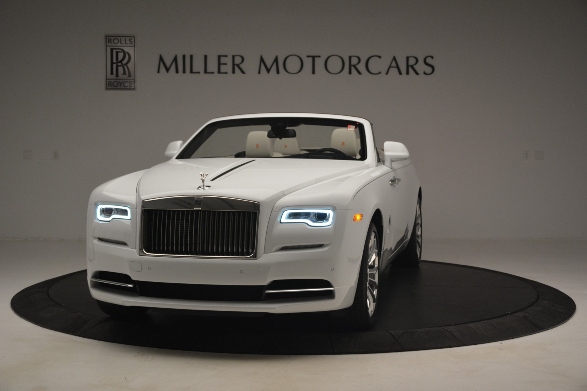 Used 2019 Rolls-Royce Dawn for sale Sold at McLaren Greenwich in Greenwich CT 06830 1