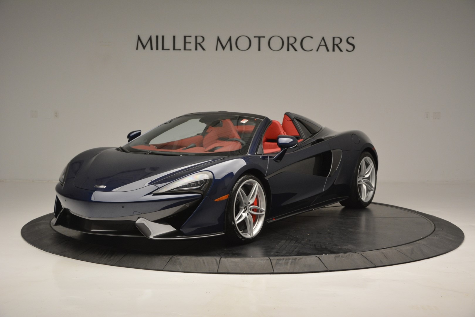 Used 2019 McLaren 570S Spider for sale $149,900 at McLaren Greenwich in Greenwich CT 06830 1