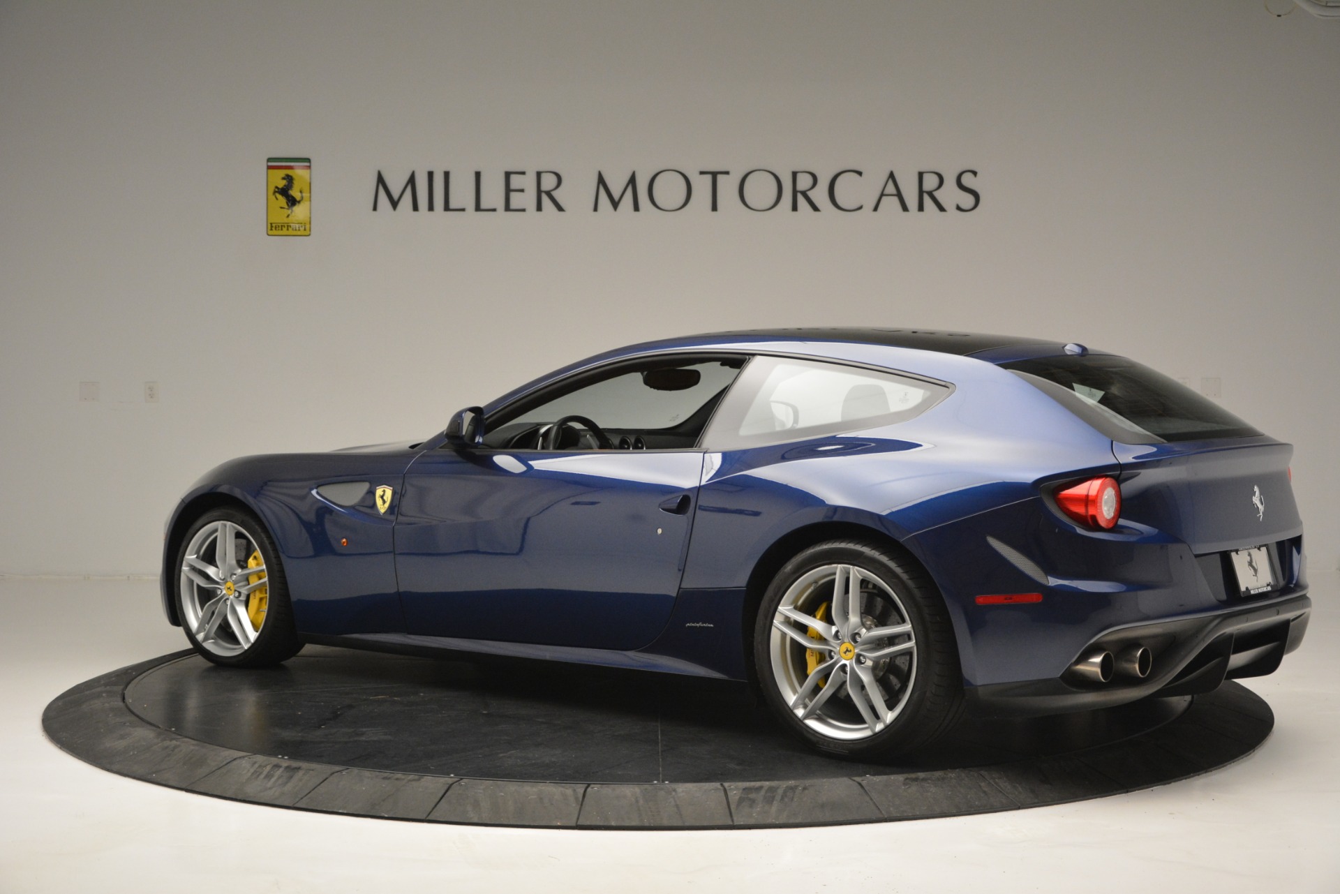 Pre Owned 2016 Ferrari Ff For Sale Special Pricing Mclaren Greenwich Stock 4520