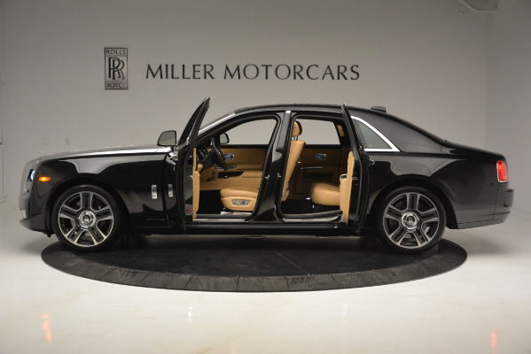 Used 2018 Rolls-Royce Ghost for sale Sold at McLaren Greenwich in Greenwich CT 06830 3