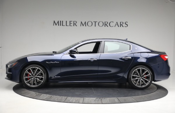 Used 2019 Maserati Ghibli S Q4 GranLusso for sale Sold at McLaren Greenwich in Greenwich CT 06830 3