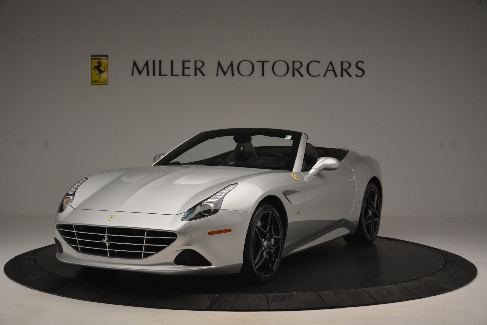 Used 2015 Ferrari California T for sale Sold at McLaren Greenwich in Greenwich CT 06830 1