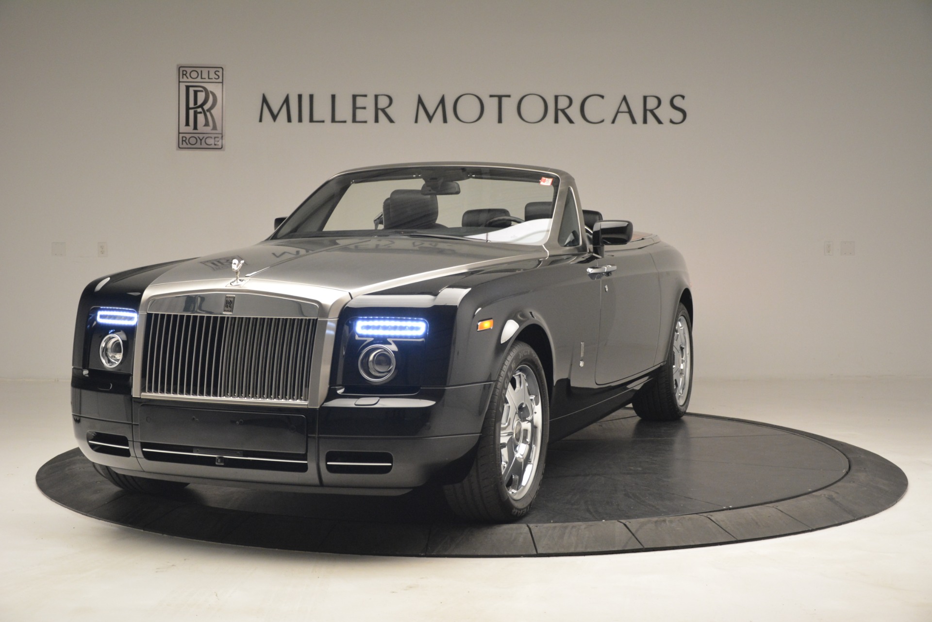 Used 2008 Rolls-Royce Phantom Drophead Coupe for sale Sold at McLaren Greenwich in Greenwich CT 06830 1