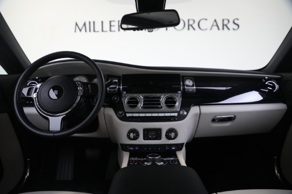 Used 2016 Rolls-Royce Wraith for sale $205,900 at McLaren Greenwich in Greenwich CT 06830 4