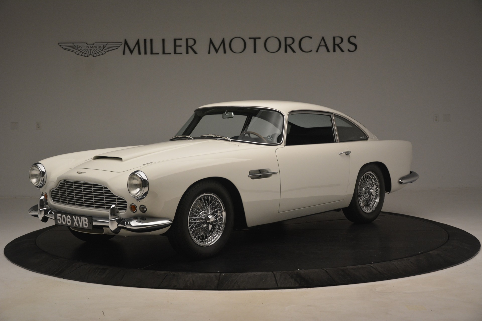 Used 1961 Aston Martin DB4 Series IV Coupe for sale Sold at McLaren Greenwich in Greenwich CT 06830 1