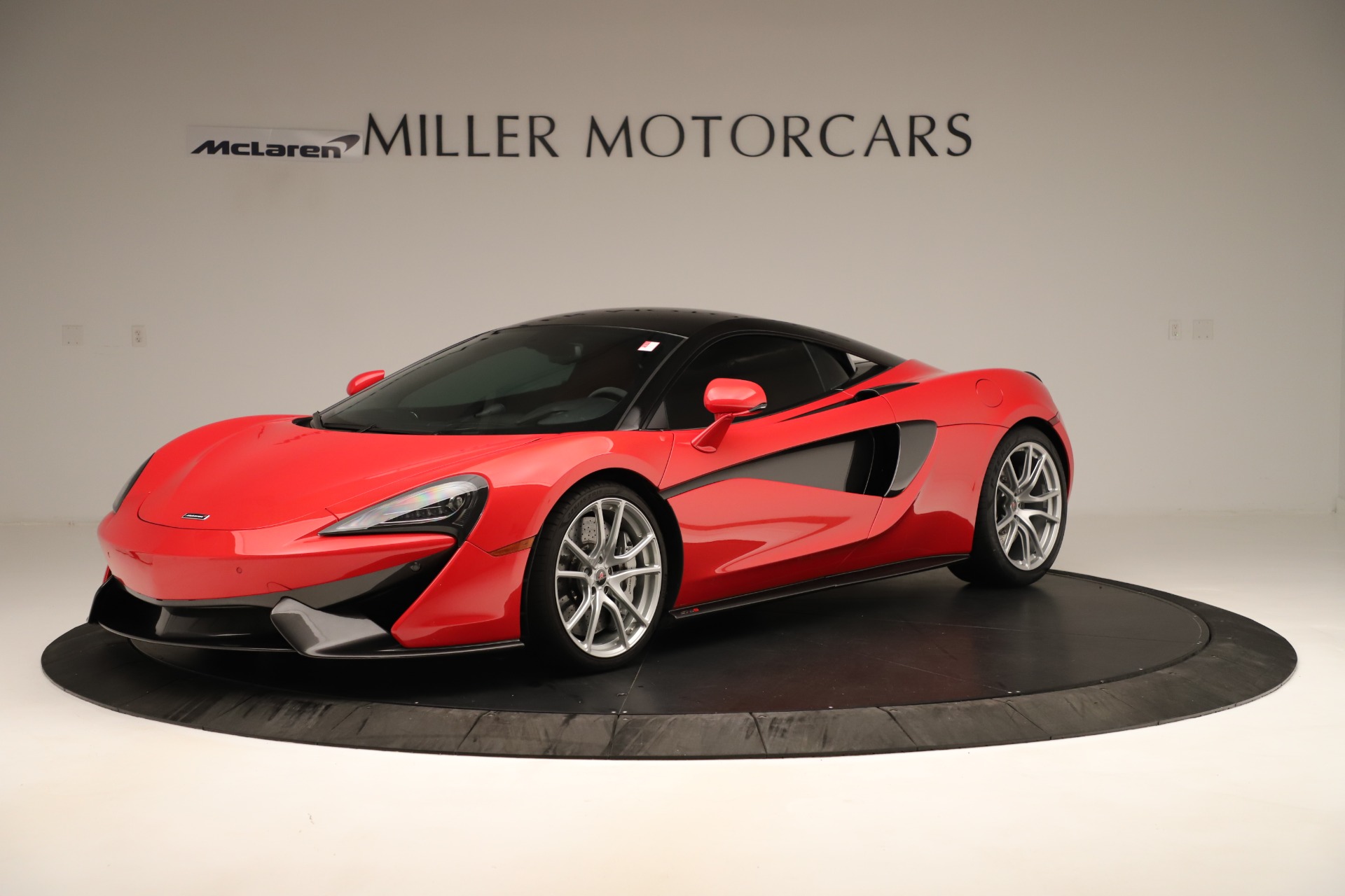 Used 2016 McLaren 570S Coupe for sale Sold at McLaren Greenwich in Greenwich CT 06830 1