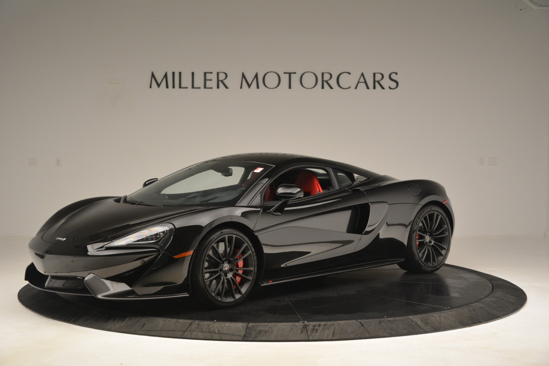 Used 2016 McLaren 570S Coupe for sale Sold at McLaren Greenwich in Greenwich CT 06830 1