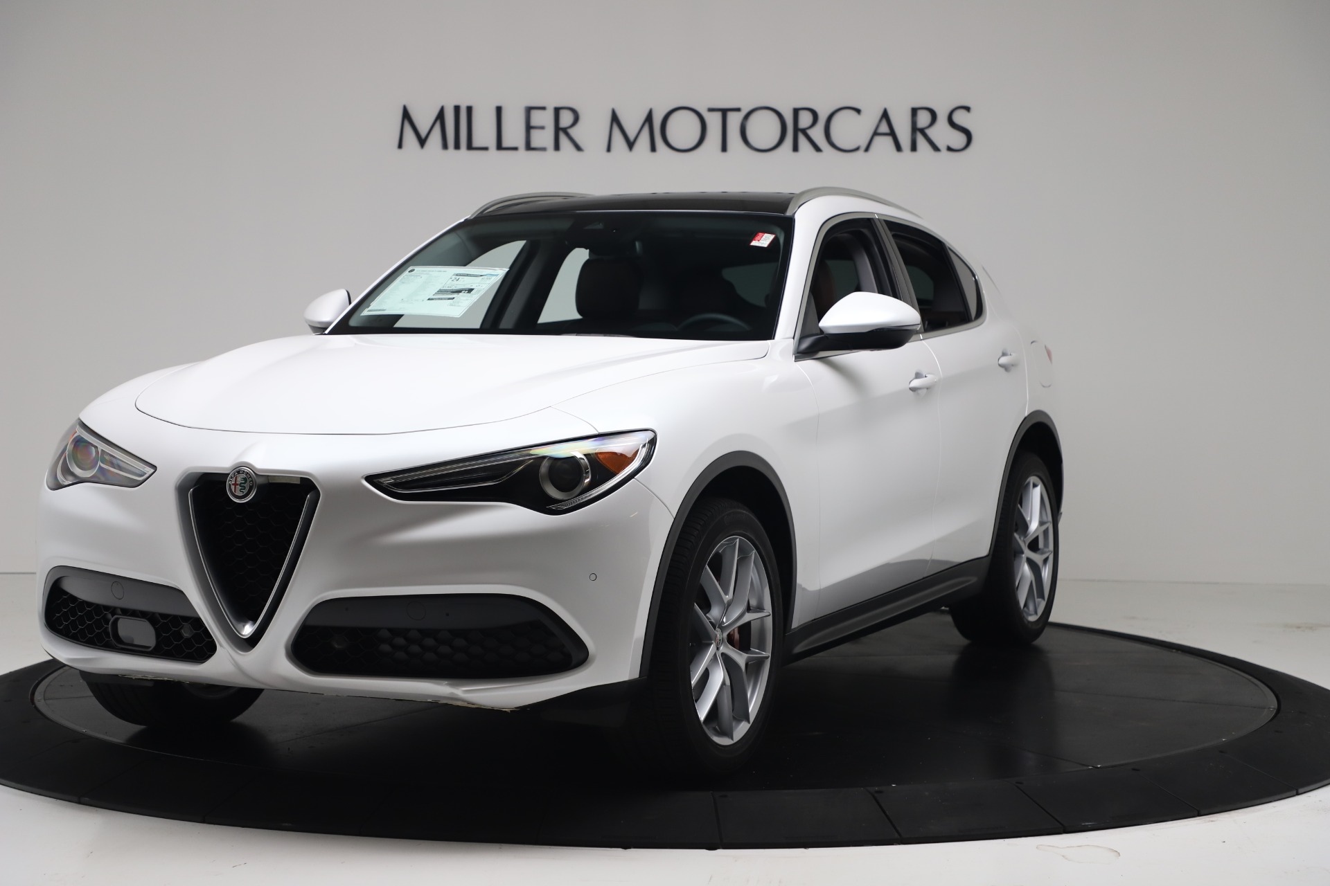 New 2019 Alfa Romeo Stelvio Ti Lusso Q4 for sale Sold at McLaren Greenwich in Greenwich CT 06830 1