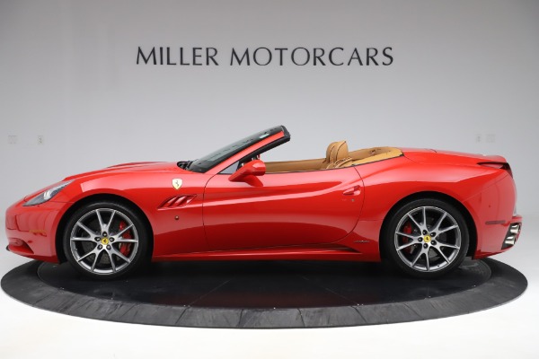 Used 2013 Ferrari California 30 for sale Sold at McLaren Greenwich in Greenwich CT 06830 3