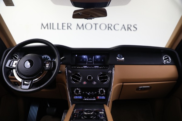 Used 2020 Rolls-Royce Cullinan for sale Sold at McLaren Greenwich in Greenwich CT 06830 4