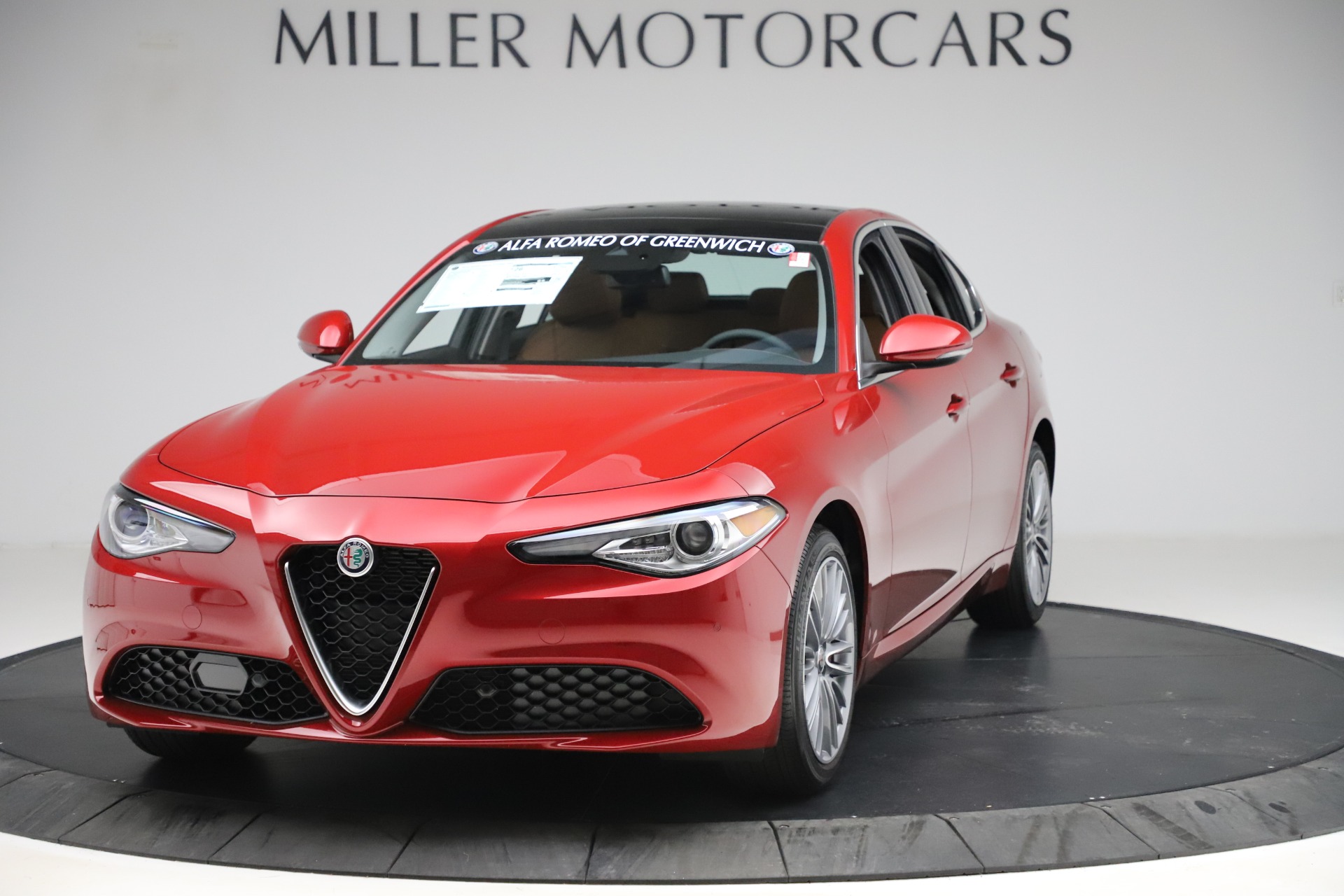 New 2019 Alfa Romeo Giulia Ti Lusso Q4 for sale Sold at McLaren Greenwich in Greenwich CT 06830 1