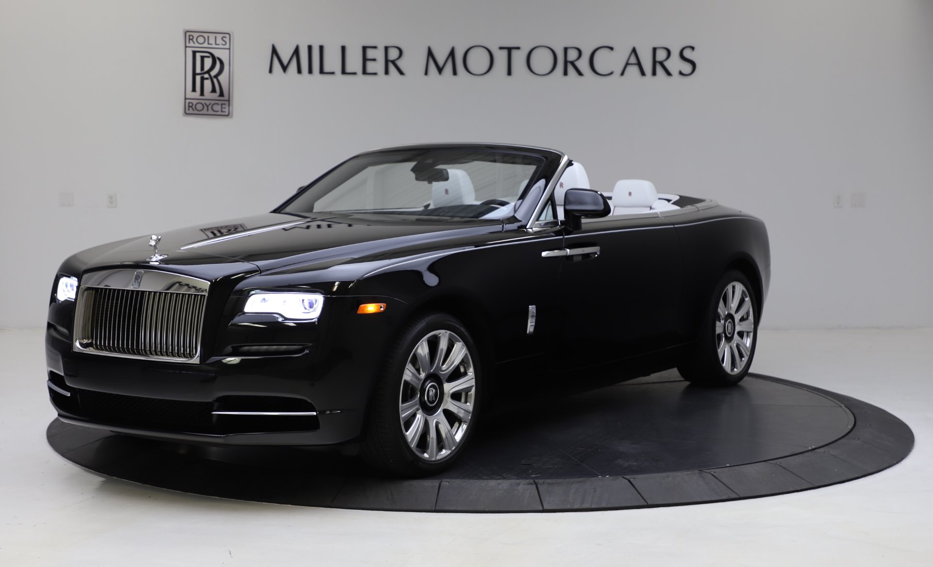 Used 2016 Rolls-Royce Dawn for sale $239,900 at McLaren Greenwich in Greenwich CT 06830 1