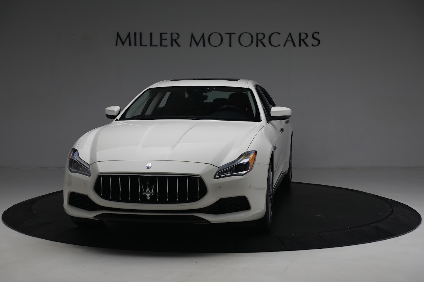 Used 2019 Maserati Quattroporte S Q4 for sale $51,900 at McLaren Greenwich in Greenwich CT 06830 1