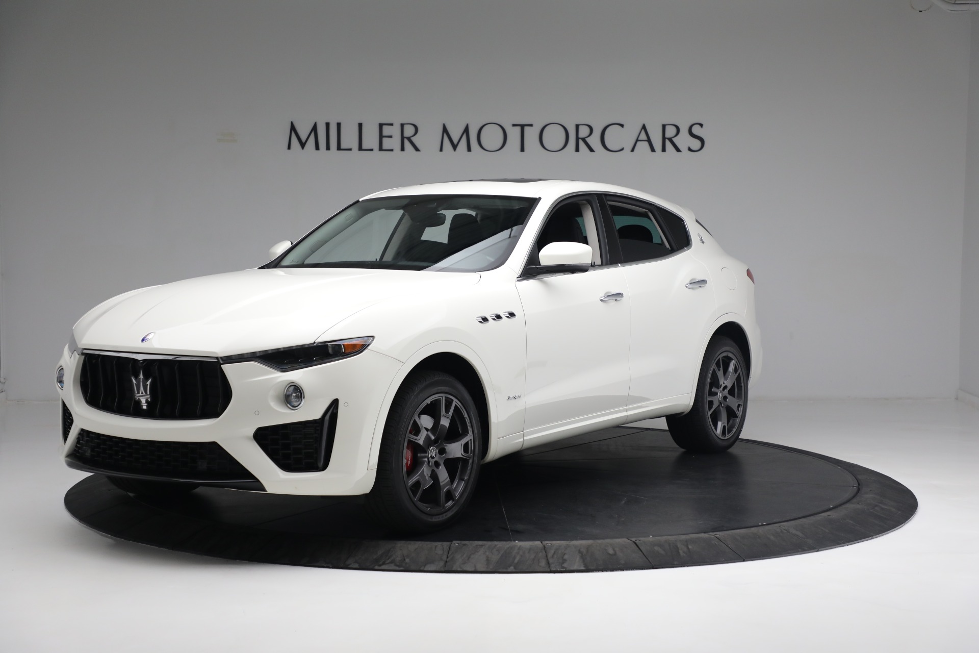 Used 2020 Maserati Levante Q4 GranSport for sale Sold at McLaren Greenwich in Greenwich CT 06830 1