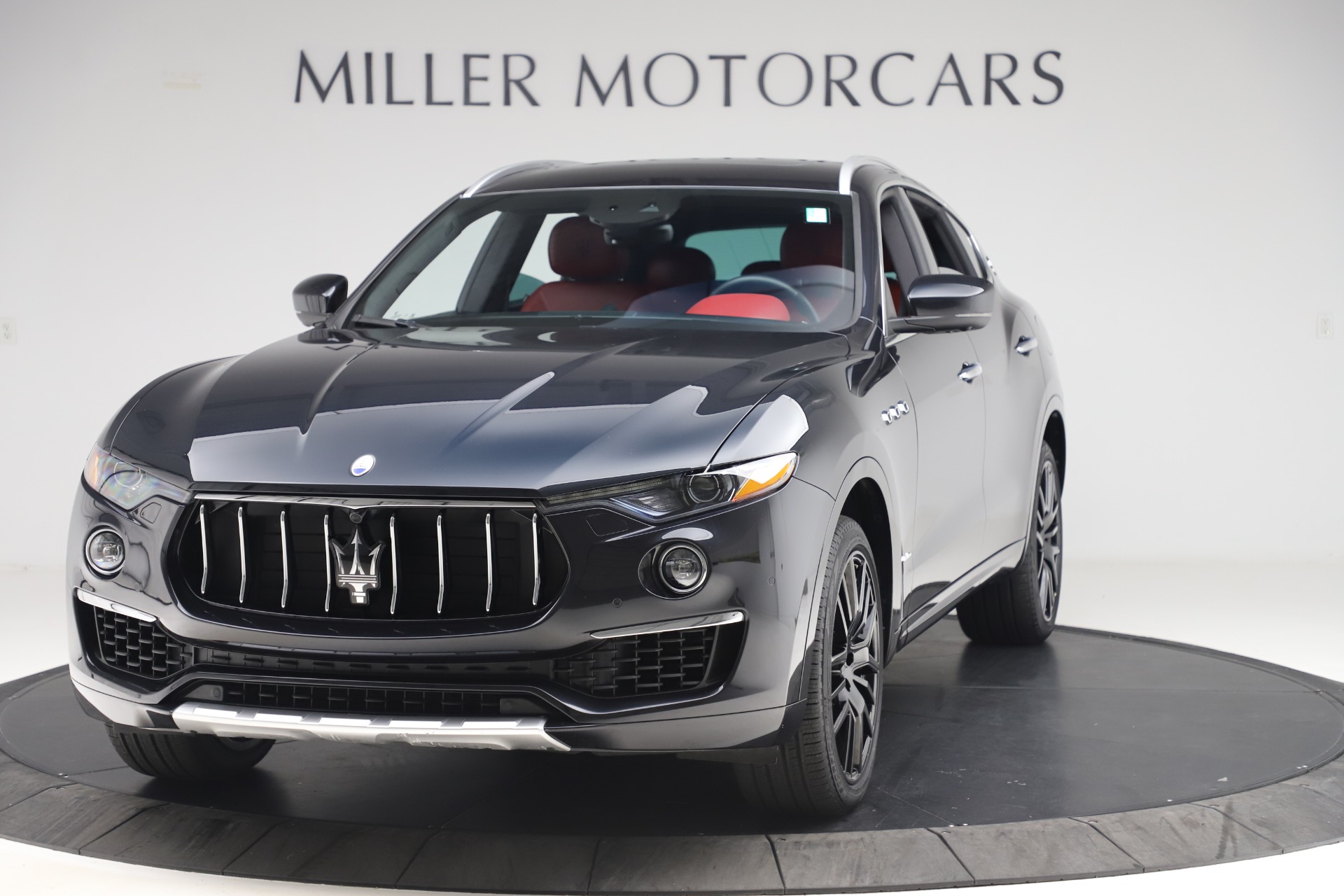 Used 2019 Maserati Levante S Q4 GranLusso for sale $73,900 at McLaren Greenwich in Greenwich CT 06830 1