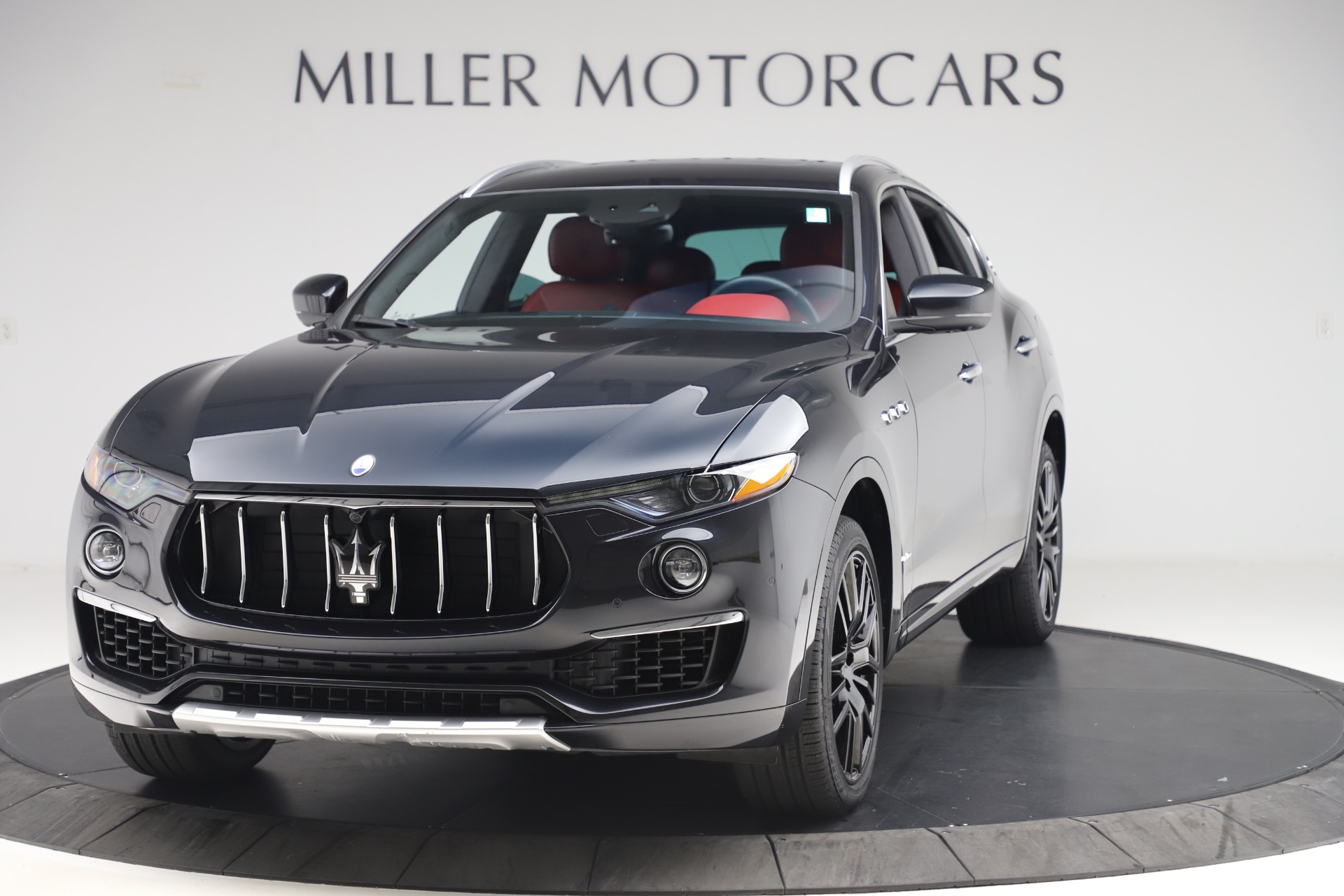 Used 2019 Maserati Levante S Q4 GranLusso for sale Sold at McLaren Greenwich in Greenwich CT 06830 1