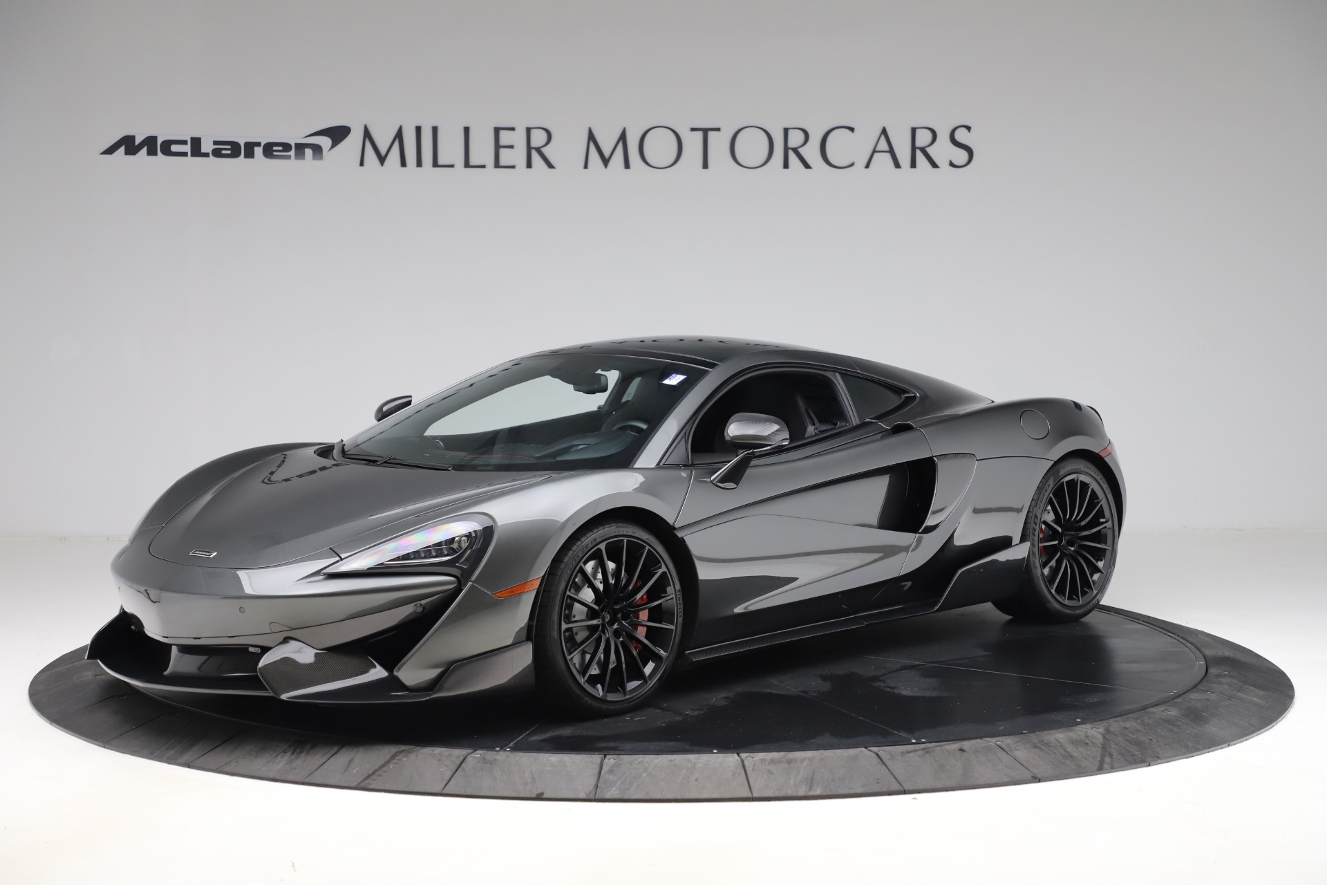 Used 2017 McLaren 570GT for sale Sold at McLaren Greenwich in Greenwich CT 06830 1