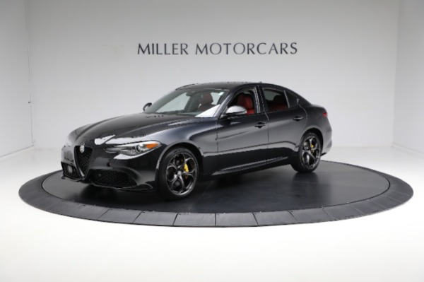 Used 2021 Alfa Romeo Giulia Veloce for sale Sold at McLaren Greenwich in Greenwich CT 06830 3