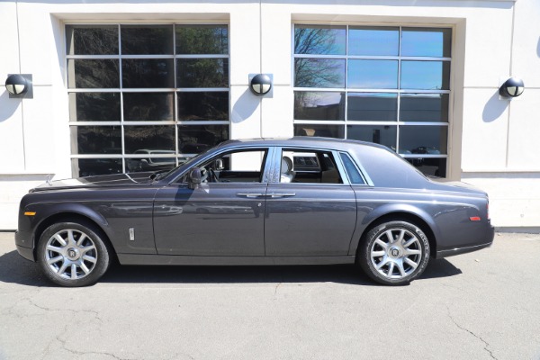 Used 2013 Rolls-Royce Phantom for sale Sold at McLaren Greenwich in Greenwich CT 06830 3