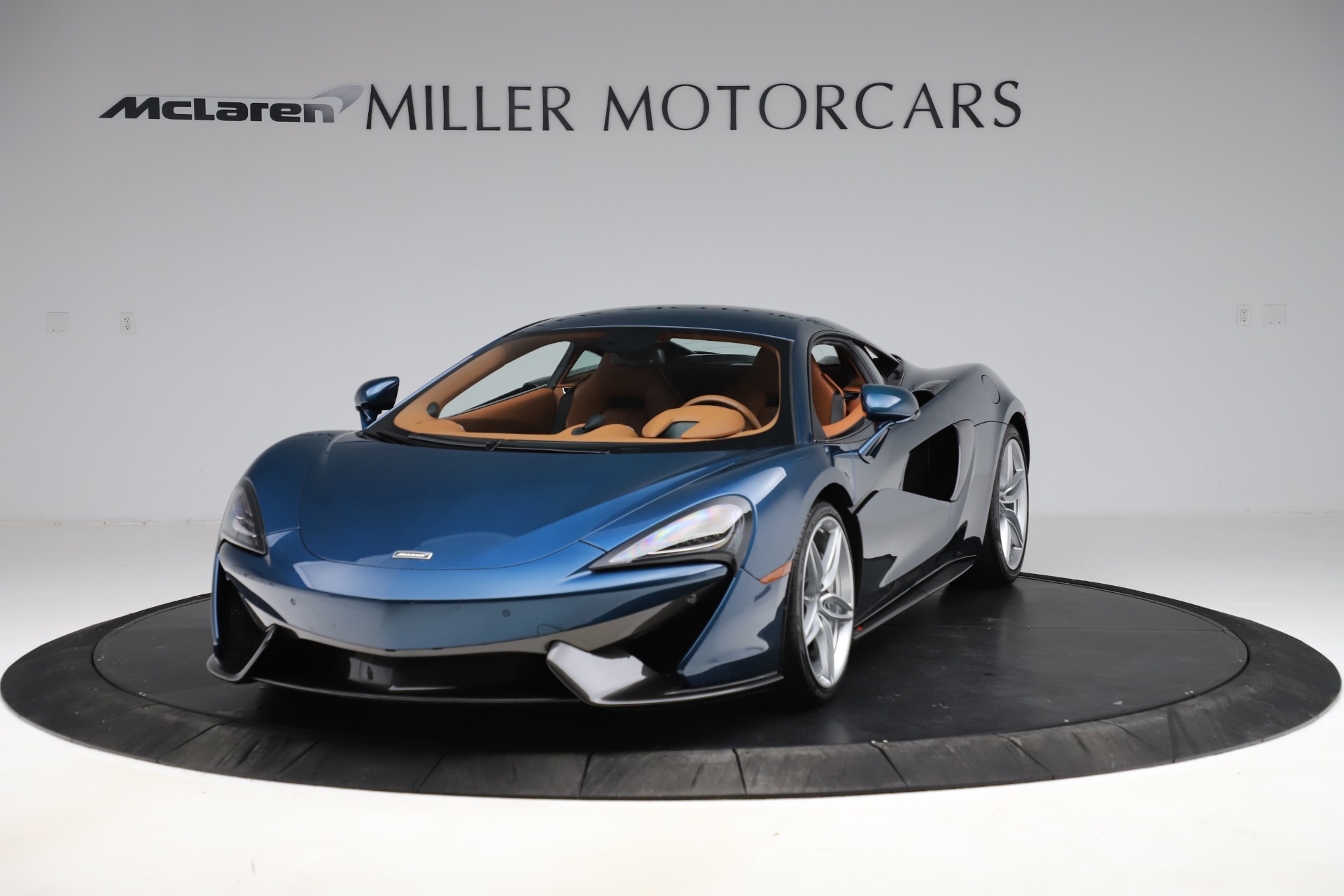 Used 2017 McLaren 570S for sale Sold at McLaren Greenwich in Greenwich CT 06830 1