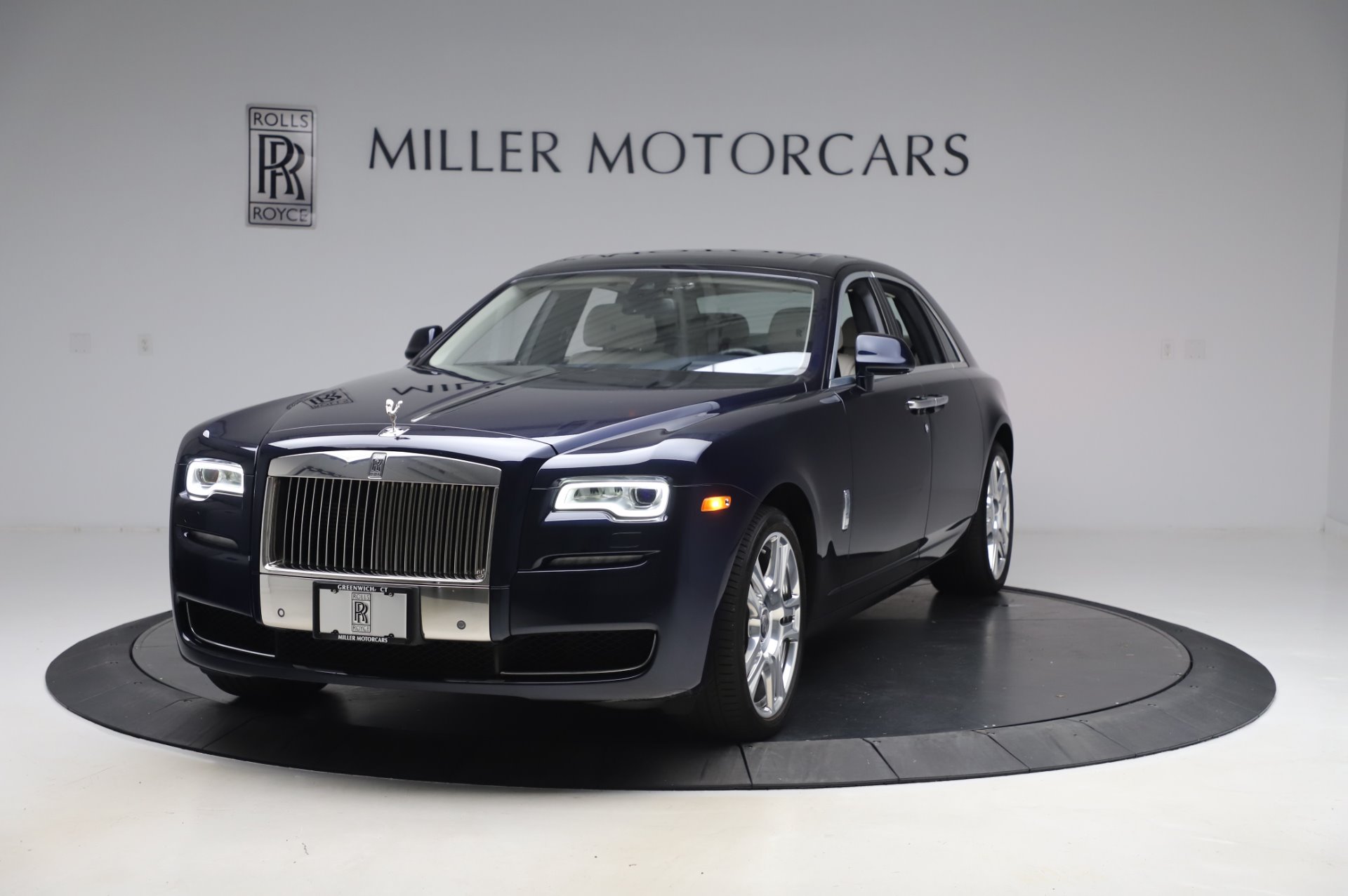 Used 2016 Rolls-Royce Ghost for sale Sold at McLaren Greenwich in Greenwich CT 06830 1