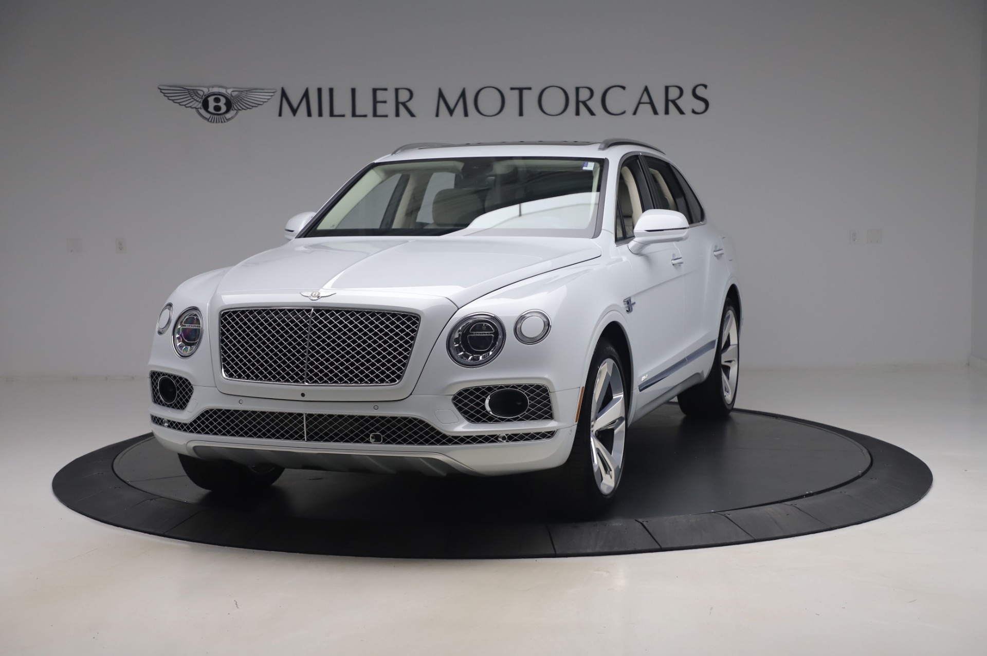 New 2020 Bentley Bentayga Hybrid for sale Sold at McLaren Greenwich in Greenwich CT 06830 1