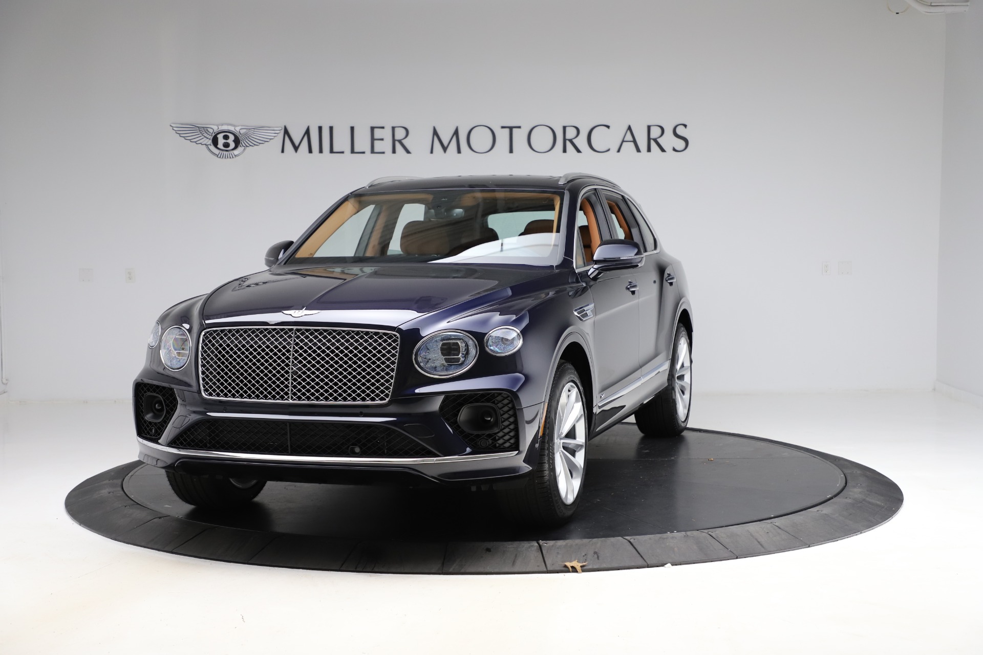 Used 2021 Bentley Bentayga V8 for sale Call for price at McLaren Greenwich in Greenwich CT 06830 1