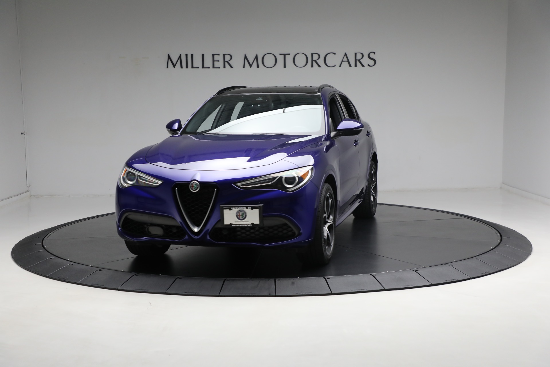 Used 2020 Alfa Romeo Stelvio Ti Sport Q4 for sale $32,900 at McLaren Greenwich in Greenwich CT 06830 1