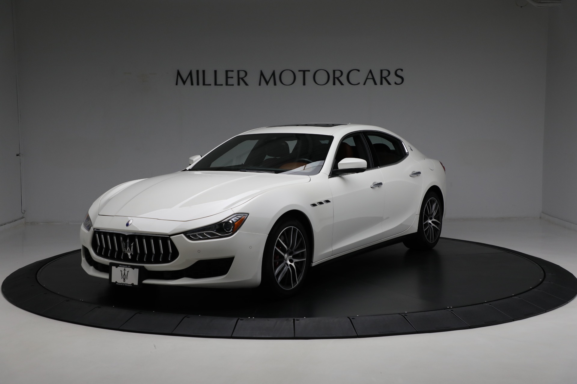 Used 2020 Maserati Ghibli S Q4 for sale $41,900 at McLaren Greenwich in Greenwich CT 06830 1