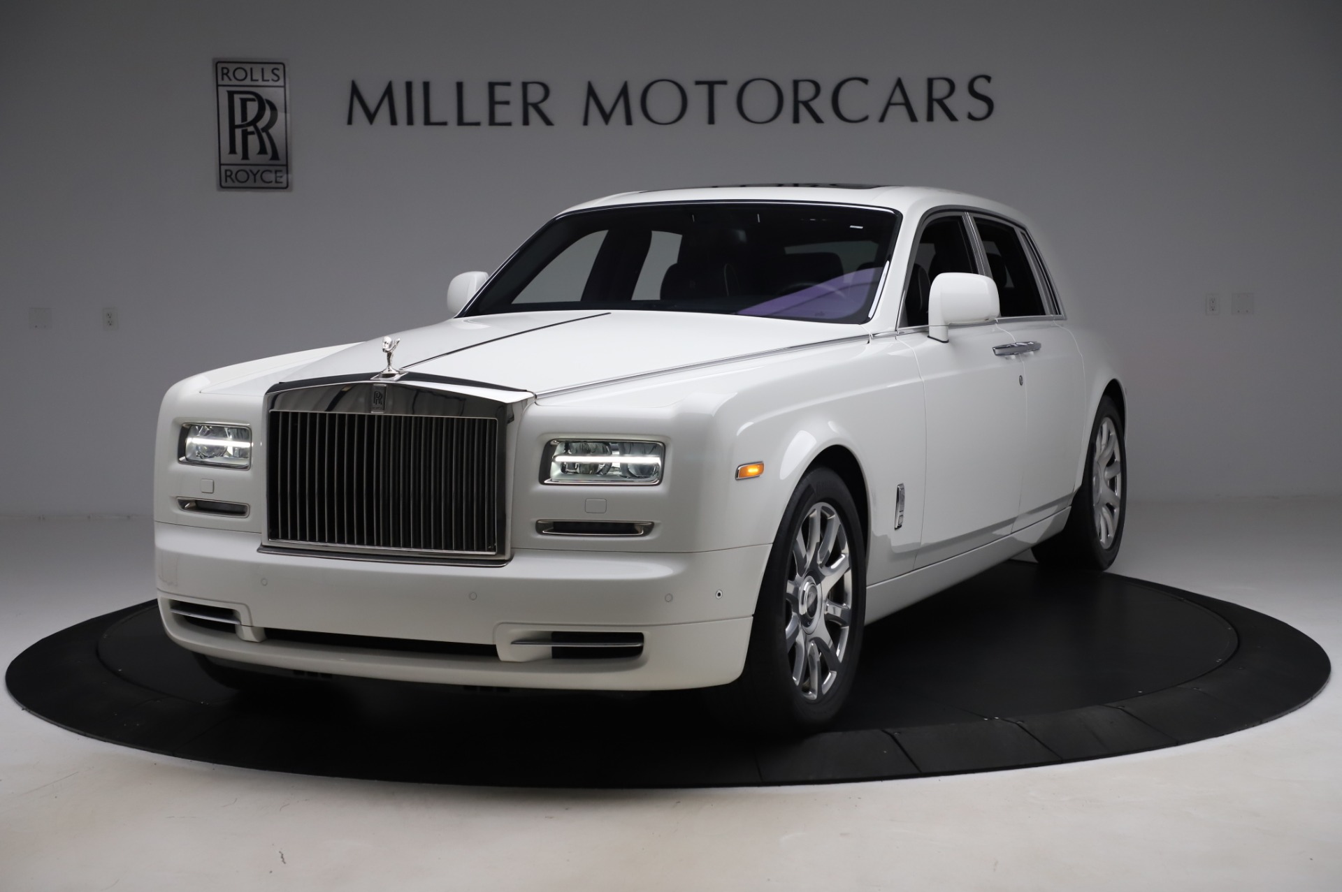 Used 2014 Rolls-Royce Phantom for sale Sold at McLaren Greenwich in Greenwich CT 06830 1