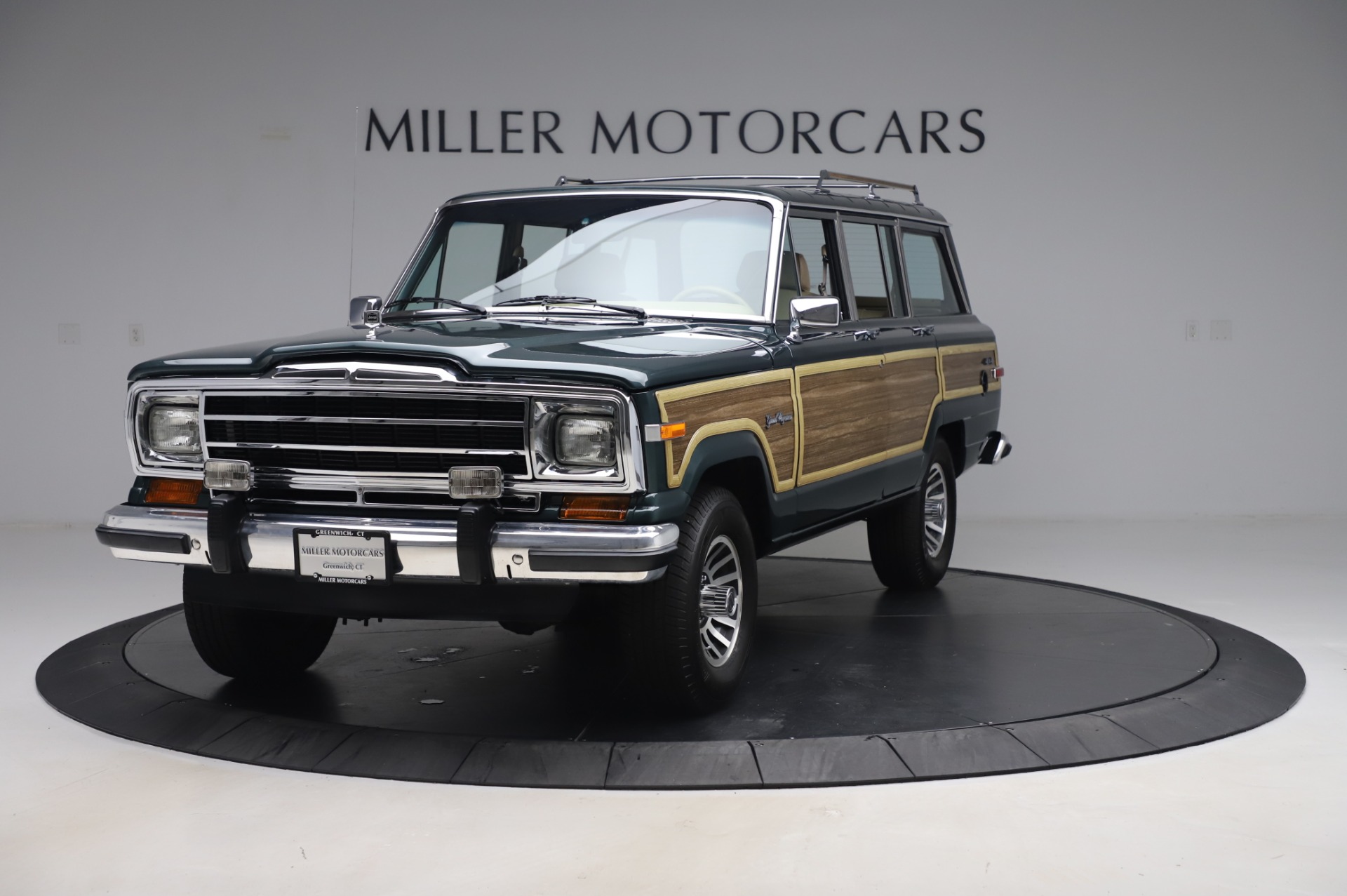 Used 1991 Jeep Grand Wagoneer for sale Sold at McLaren Greenwich in Greenwich CT 06830 1