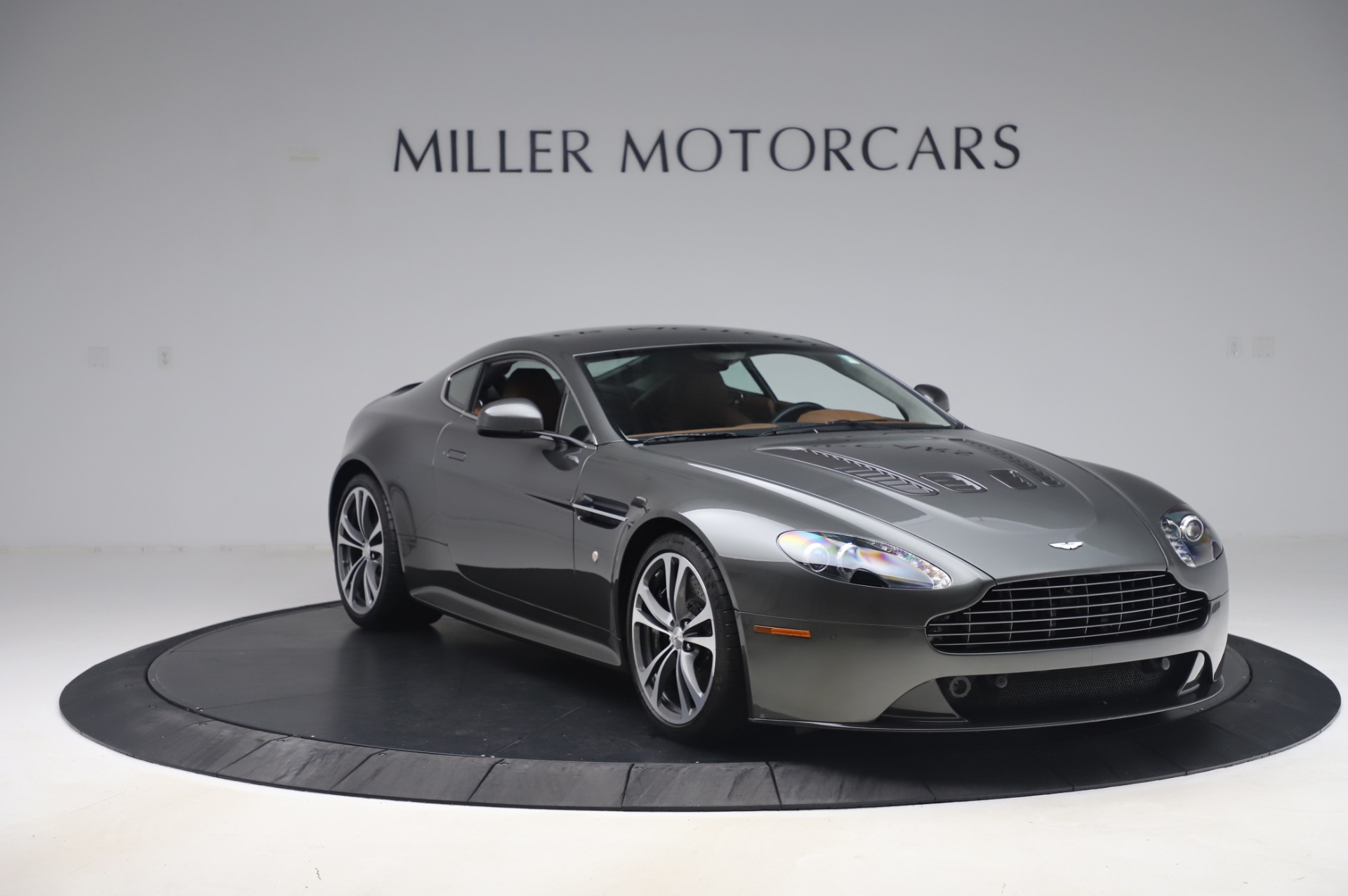 Pre-Owned 2011 Aston Martin V12 Vantage Coupe For Sale (Special Pricing
