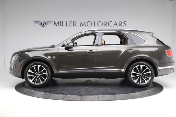 Used 2018 Bentley Bentayga W12 Signature Edition for sale Sold at McLaren Greenwich in Greenwich CT 06830 3